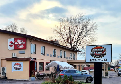 High Fives Sports Pub