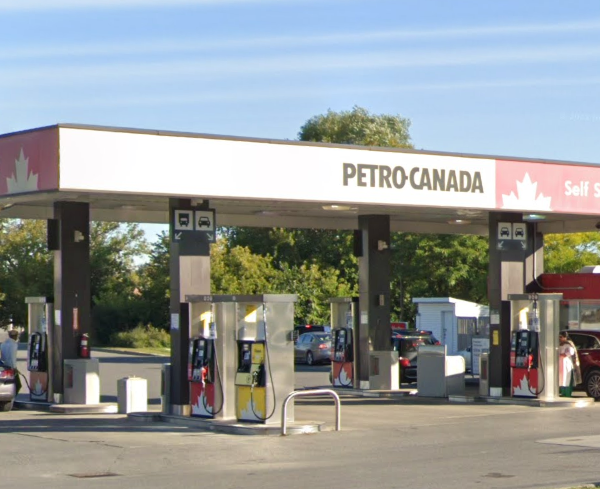 Petro Canada & Car Wash