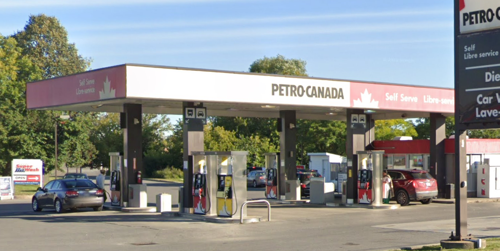 Petro Canada & Car Wash